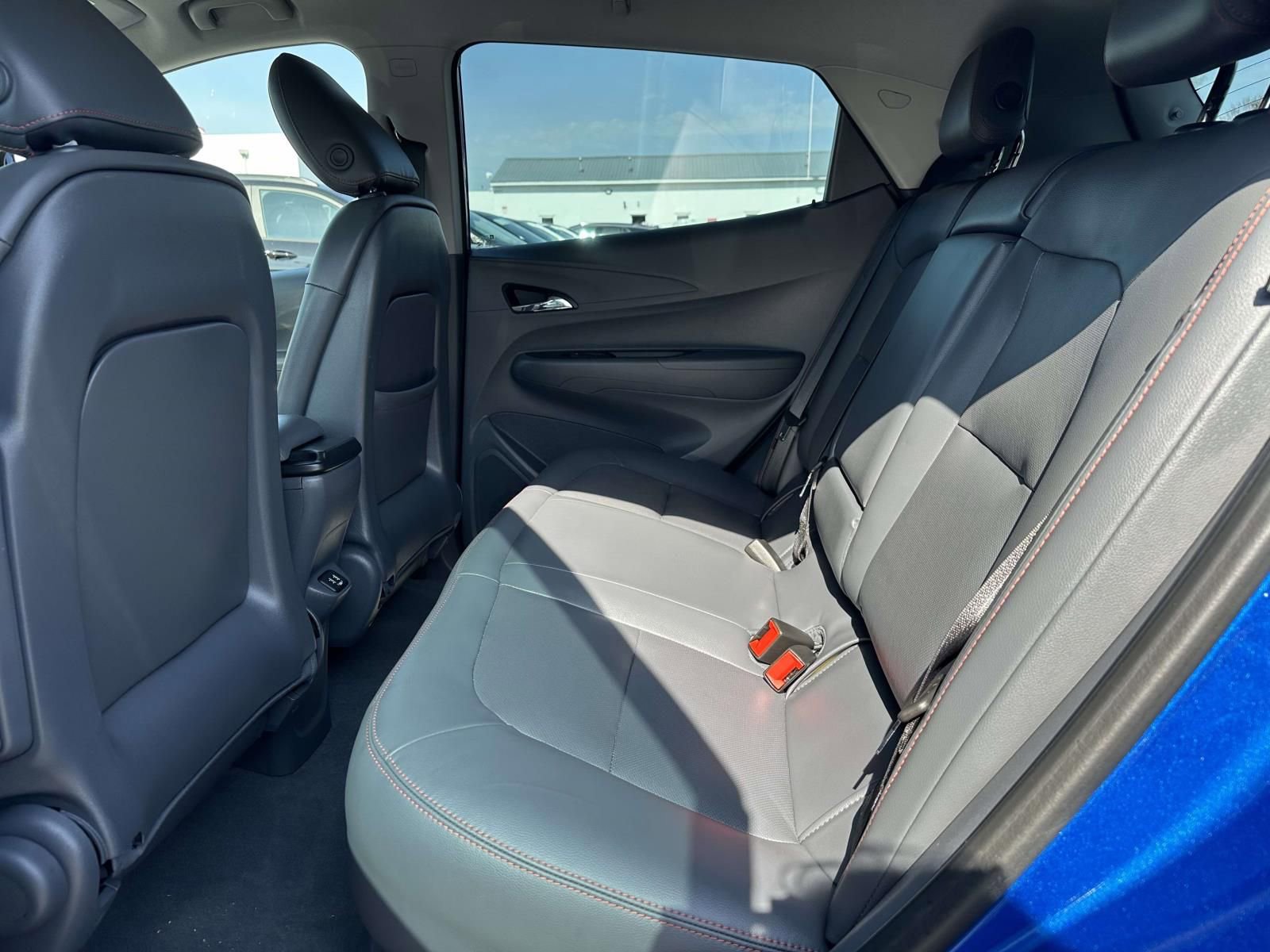 Certified 2020 Chevrolet Bolt Premier w/ Infotainment Package image 23