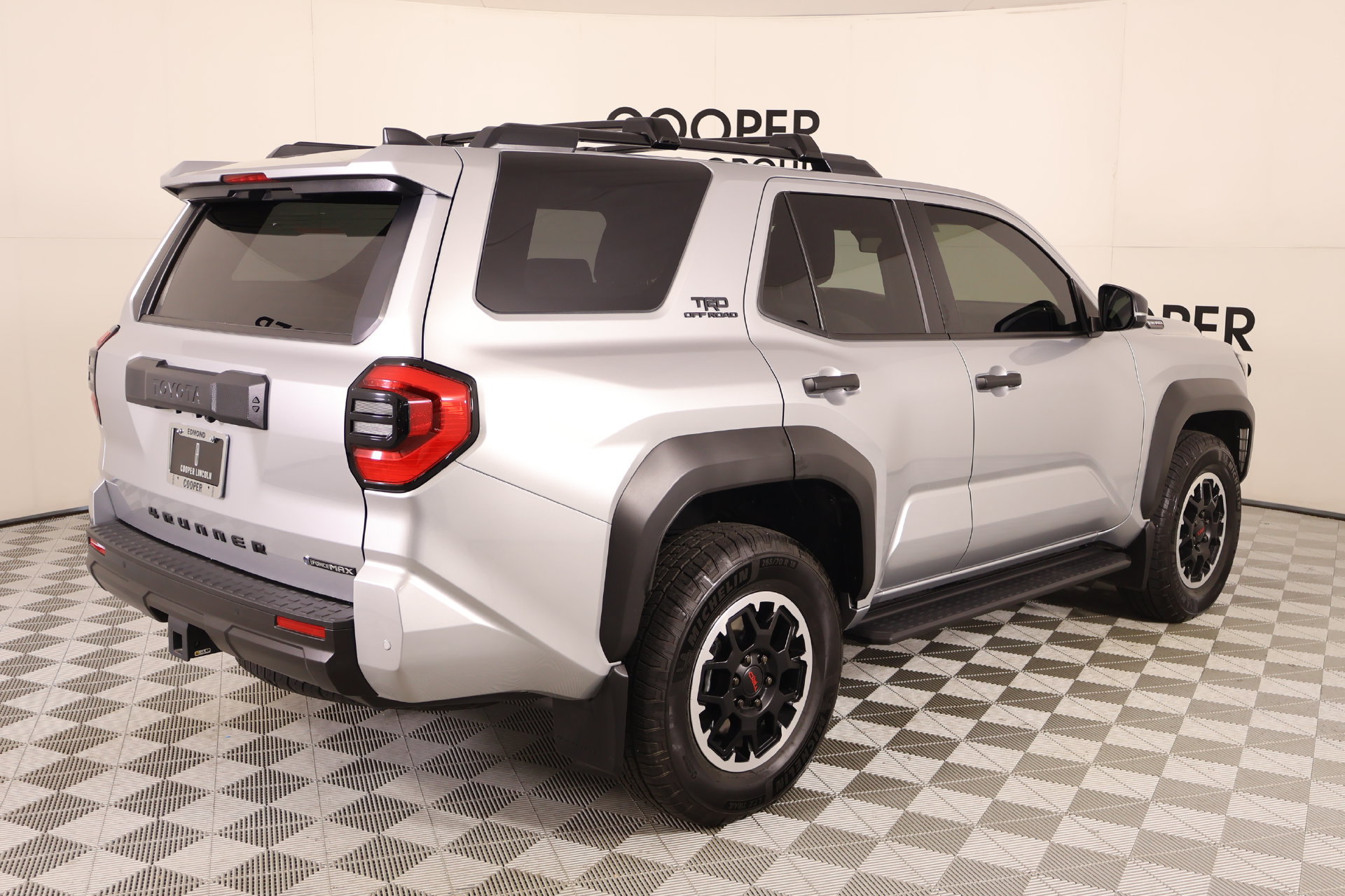 Used 2025 Toyota 4Runner TRD Off-Road AWD/4WD image 20