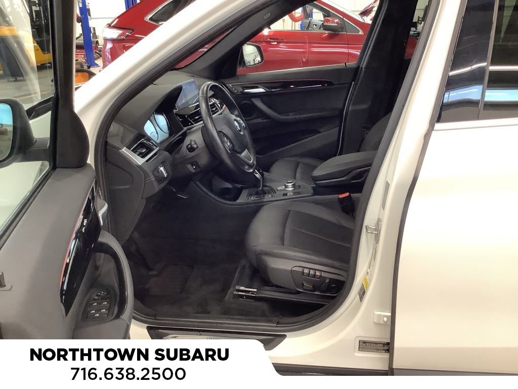 Used 2021 BMW X1 xDrive28i w/ Convenience Package image 4