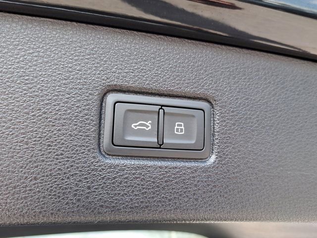 Used 2022 Audi Q7 2.0T Premium Plus w/ Premium Plus Package image 31