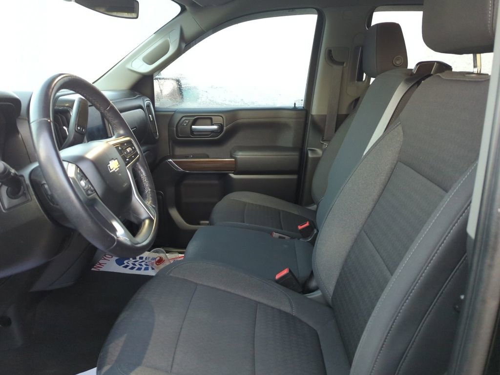 Used 2021 Chevrolet Silverado 1500 LT w/ Bed Protection Package image 6