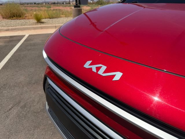 Used 2024 Kia Niro EX FWD image 14