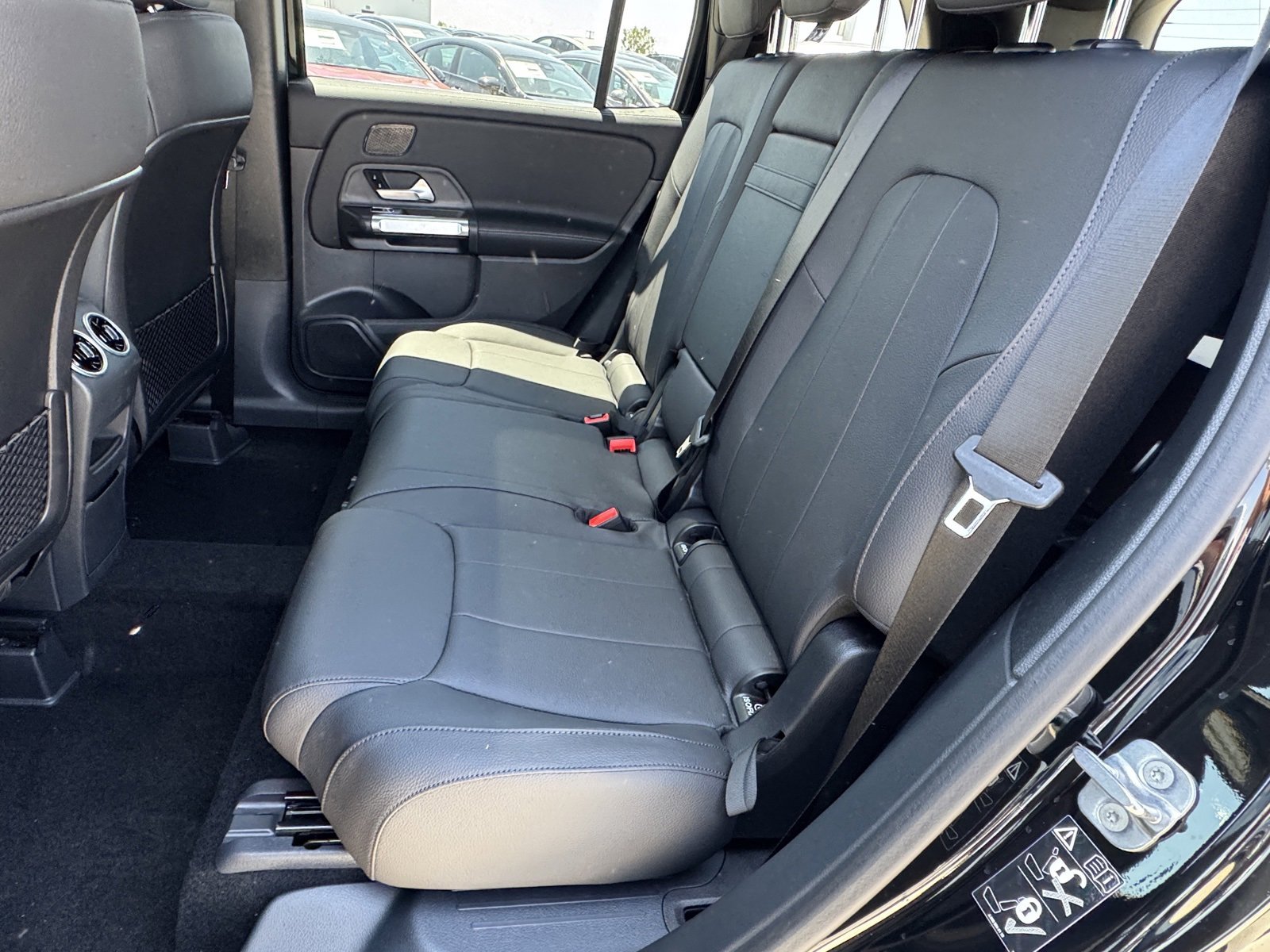 New 2026 Mercedes-Benz GLB 250 image 31