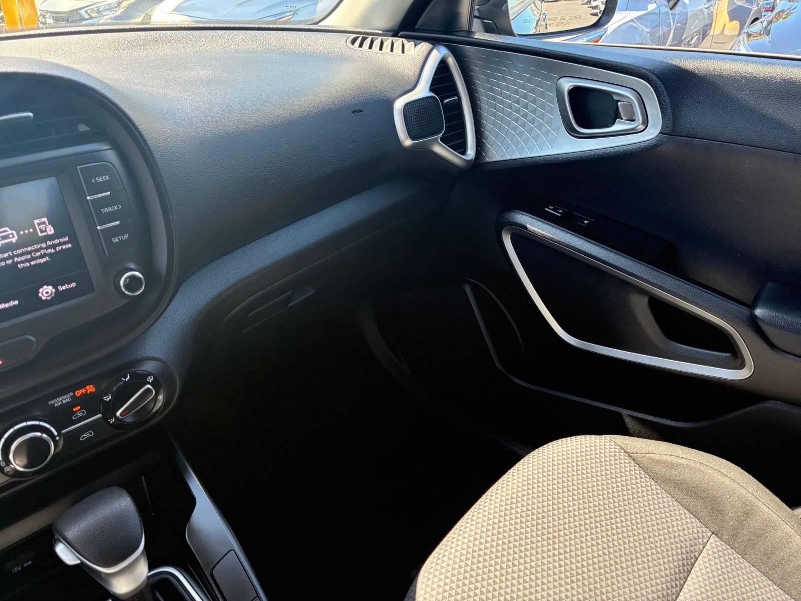 Used 2025 Kia Soul LX w/ LX Technology Package image 33