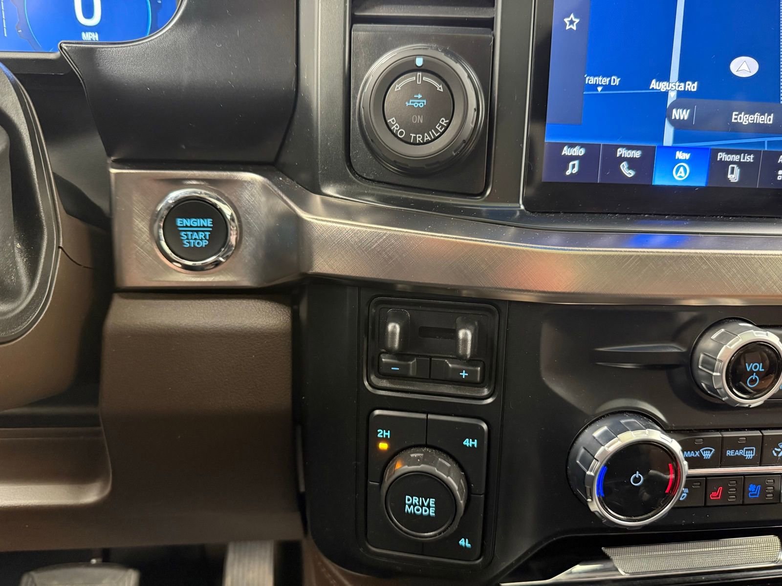 Used 2023 Ford F350 King Ranch w/ Chrome Package image 26