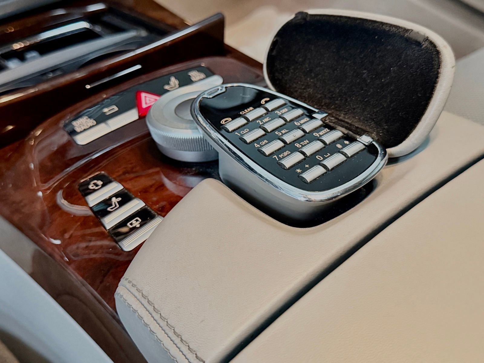 Used 2010 Mercedes-Benz S 550 image 29