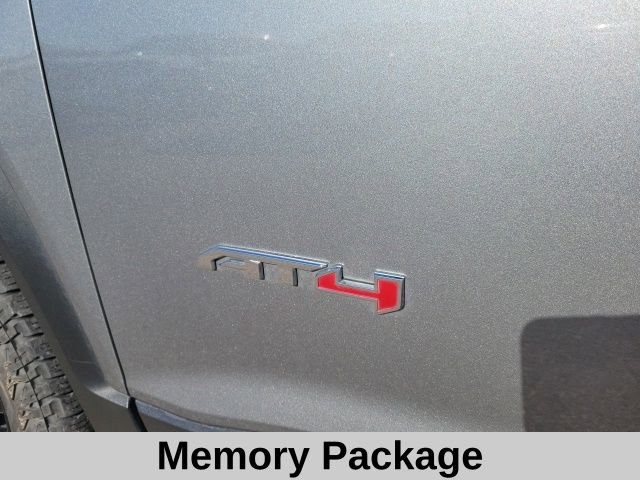 Used 2023 GMC Acadia AT4 w/ Technology Package AWD/4WD image 4
