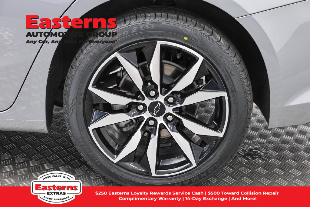 Used 2024 Chevrolet Malibu RS FWD image 33