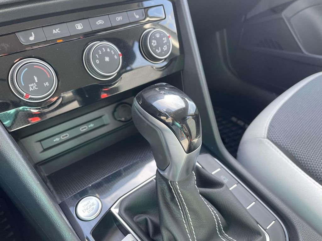 Used 2025 Volkswagen Taos S AWD/4WD image 30