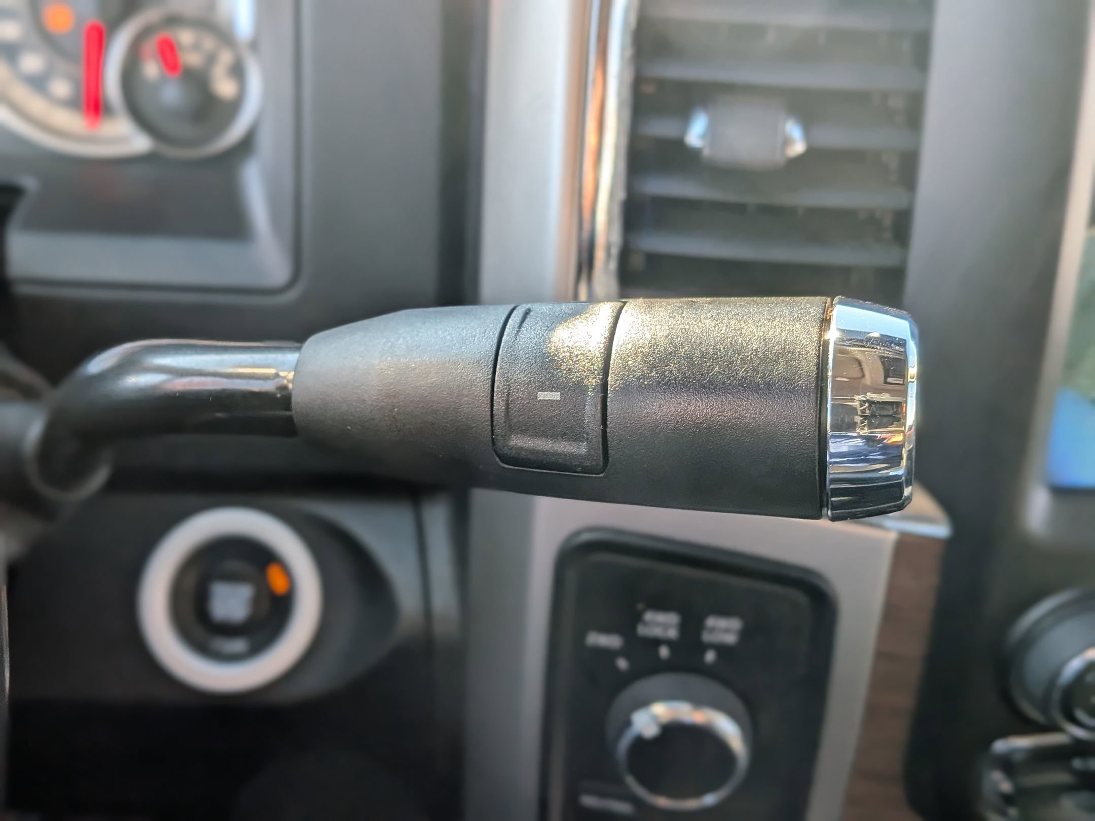 Used 2018 RAM 2500 Laramie image 31