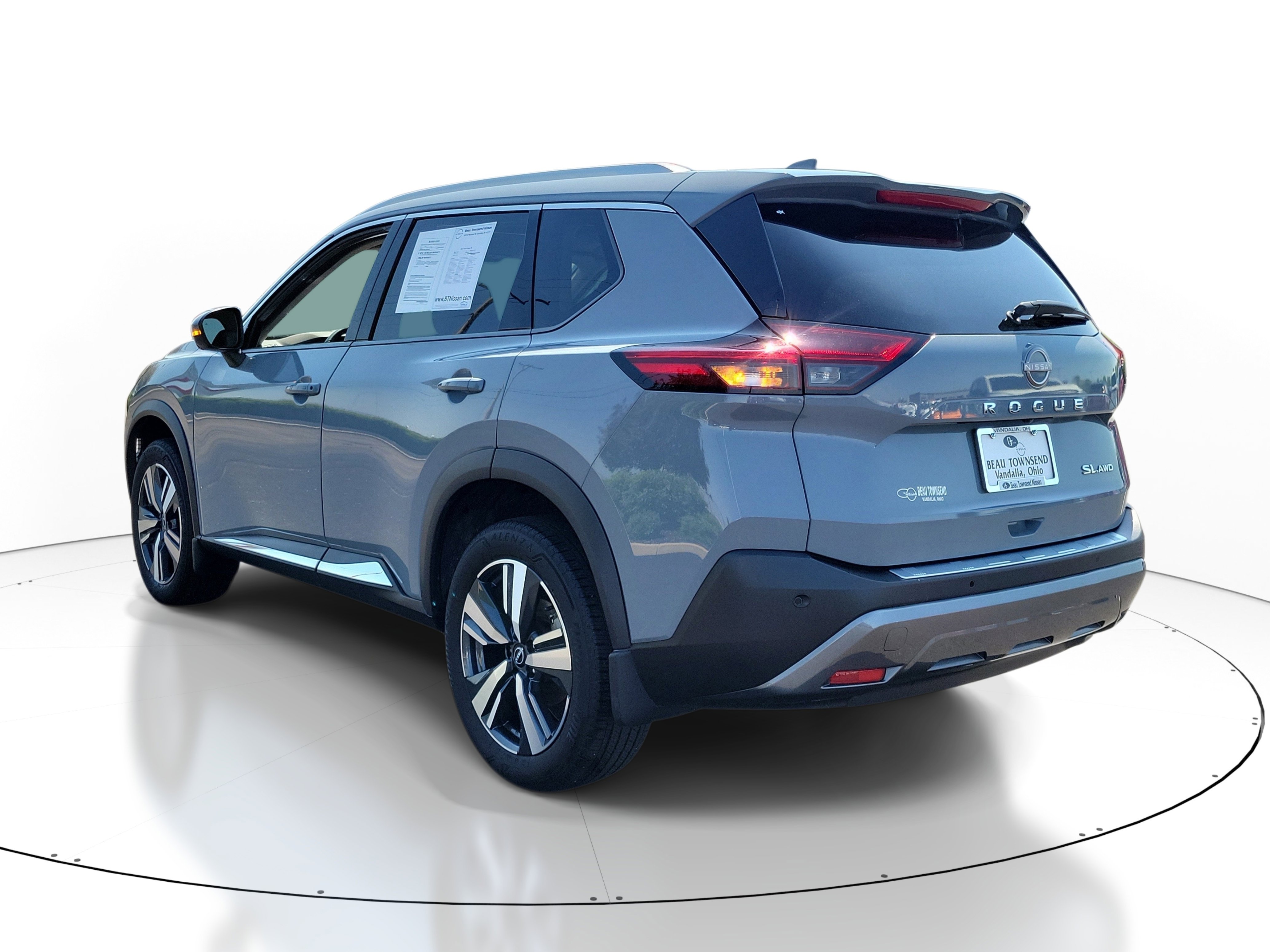 Certified 2023 Nissan Rogue SL image 3