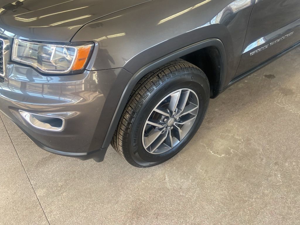 Used 2017 Jeep Grand Cherokee Limited image 5