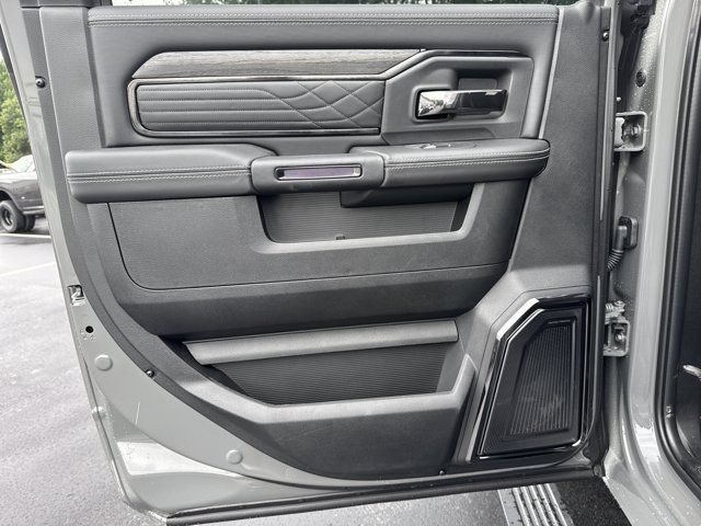 New 2026 RAM 3500 Limited AWD/4WD image 19