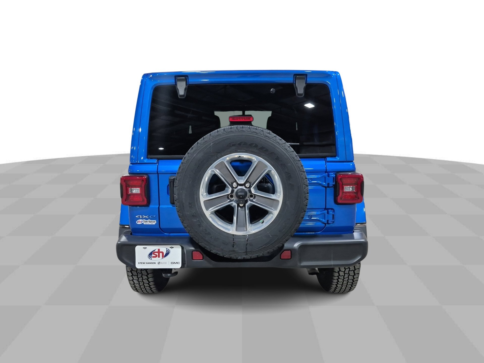 Used 2021 Jeep Wrangler Unlimited Sahara w/ Cold Weather Group image 8