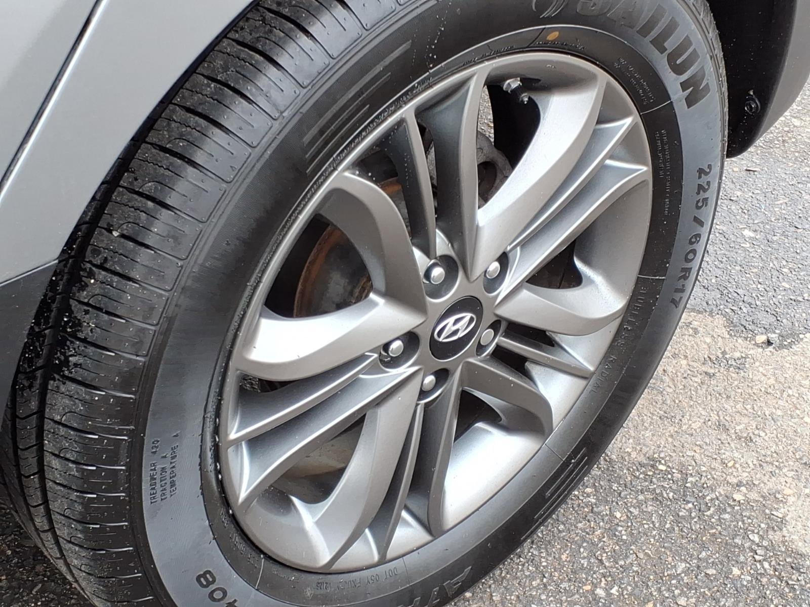 Used 2015 Hyundai Tucson GLS FWD image 11