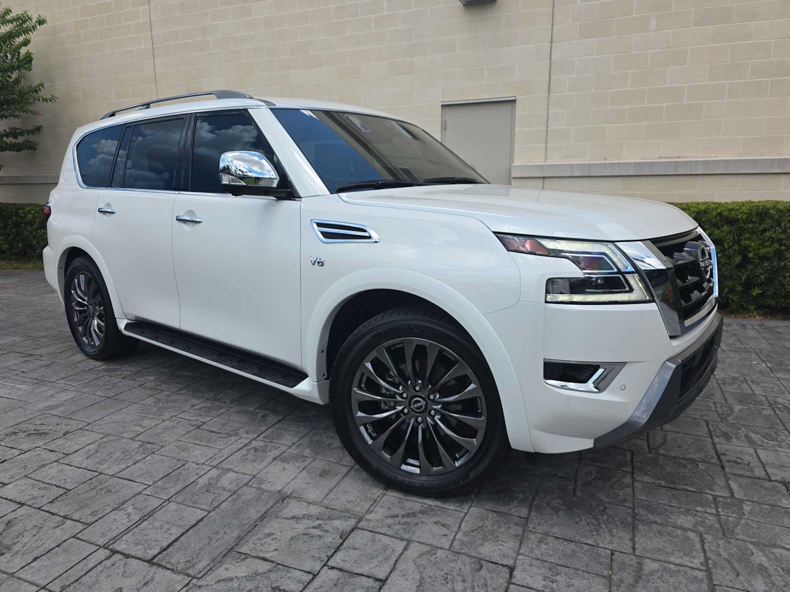 Used 2021 Nissan Armada Platinum w/ Captain's Chairs Package RWD image 33