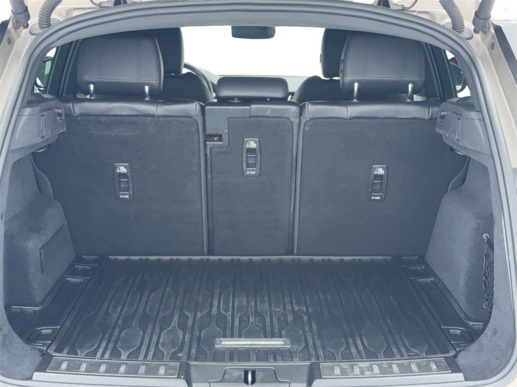 Used 2021 Land Rover Range Rover Evoque R-Dynamic SE image 12