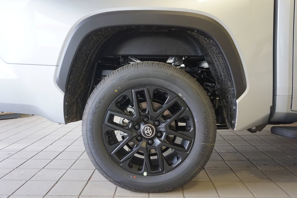 New 2026 Toyota Tundra SR5 AWD/4WD image 31