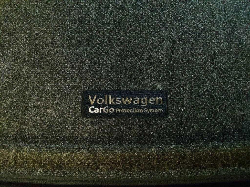 New 2025 Volkswagen Taos SE image 29