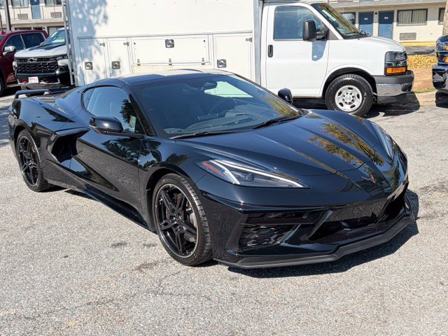 Used 2024 Chevrolet Corvette Stingray Coupe w/ Z51 Performance Package RWD image 2