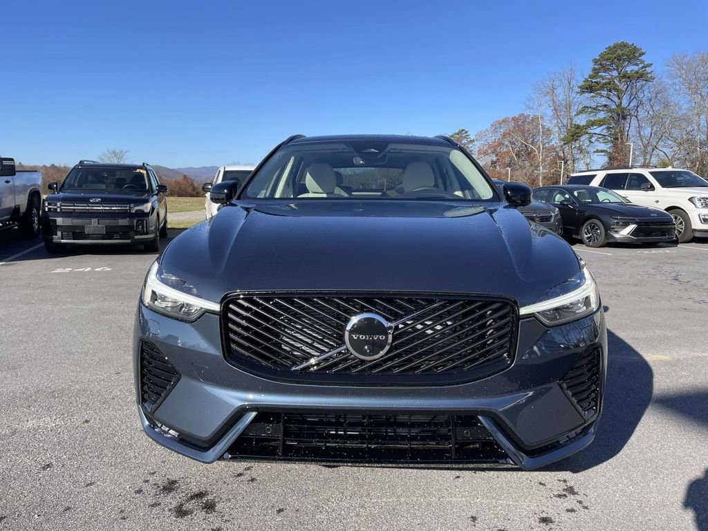 New 2026 Volvo XC60 B5 Ultra w/ Protection Package Premier image 19