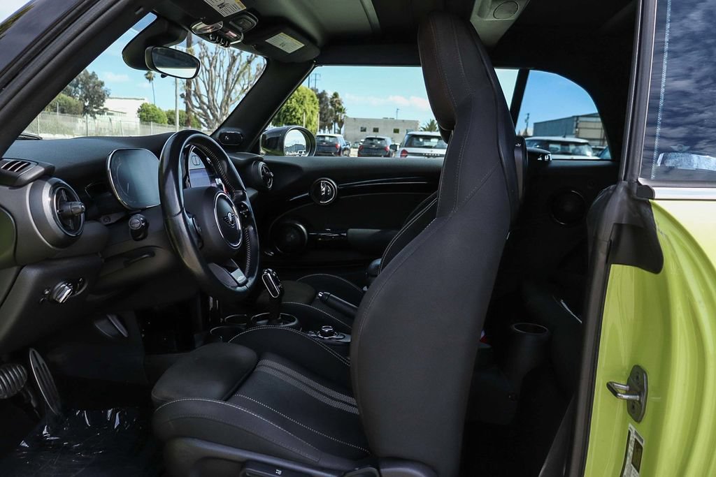 Used 2022 MINI Cooper John Cooper Works FWD image 27