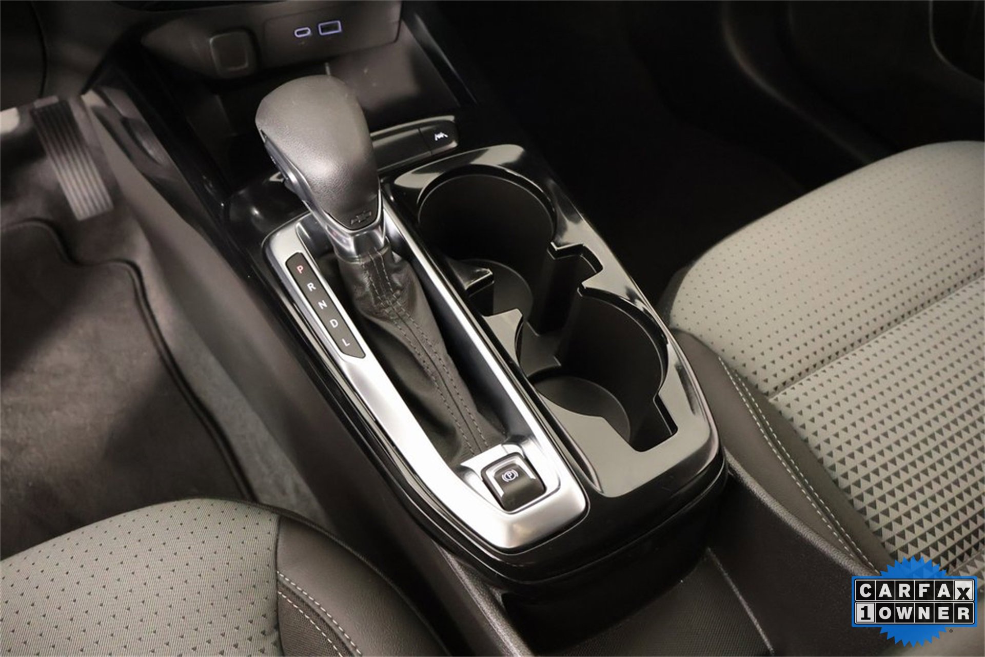 Used 2025 Chevrolet Trax LT w/ LT Convenience Package image 8