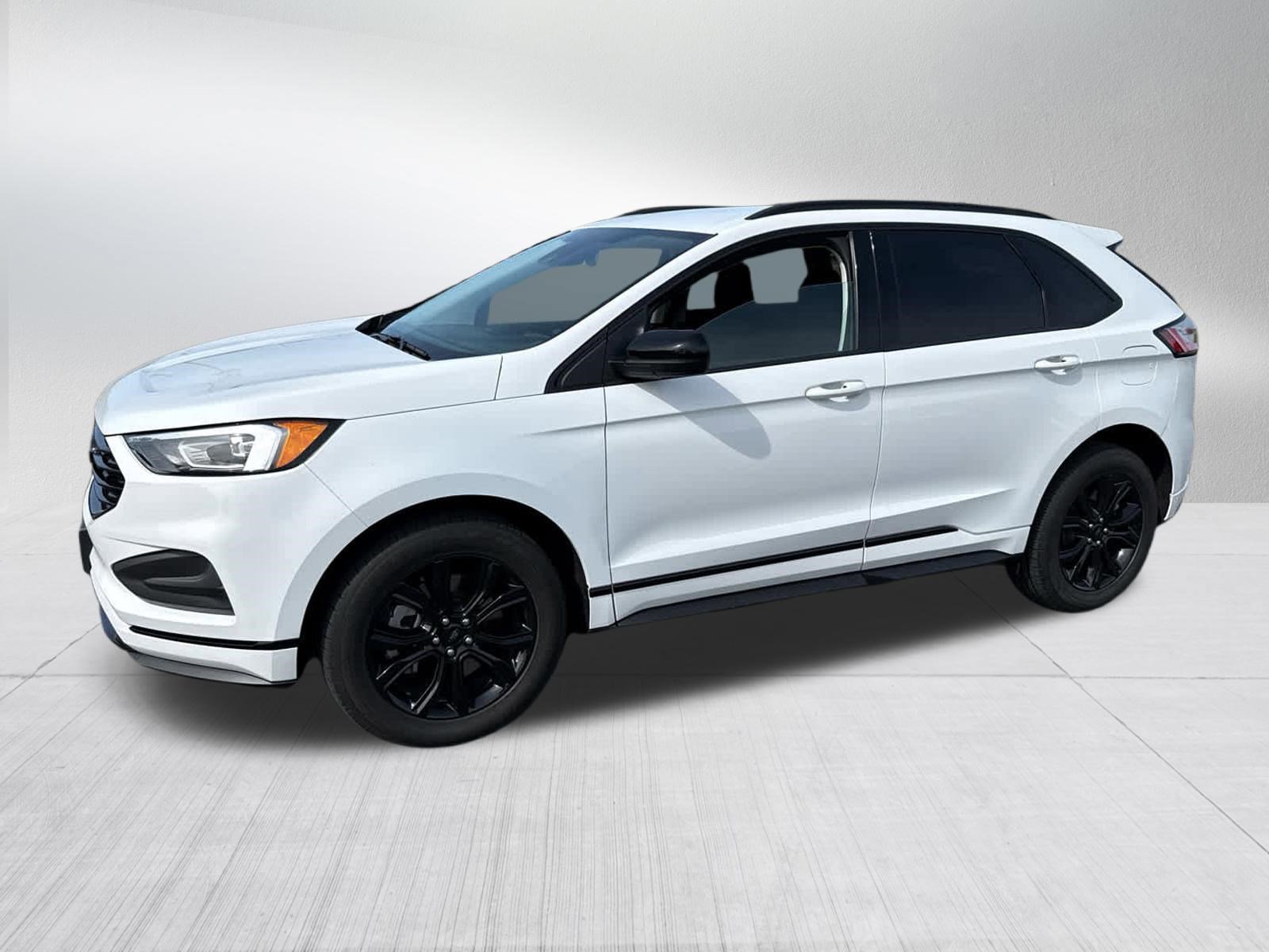Used 2022 Ford Edge SE w/ Black Appearance Package AWD/4WD image 5