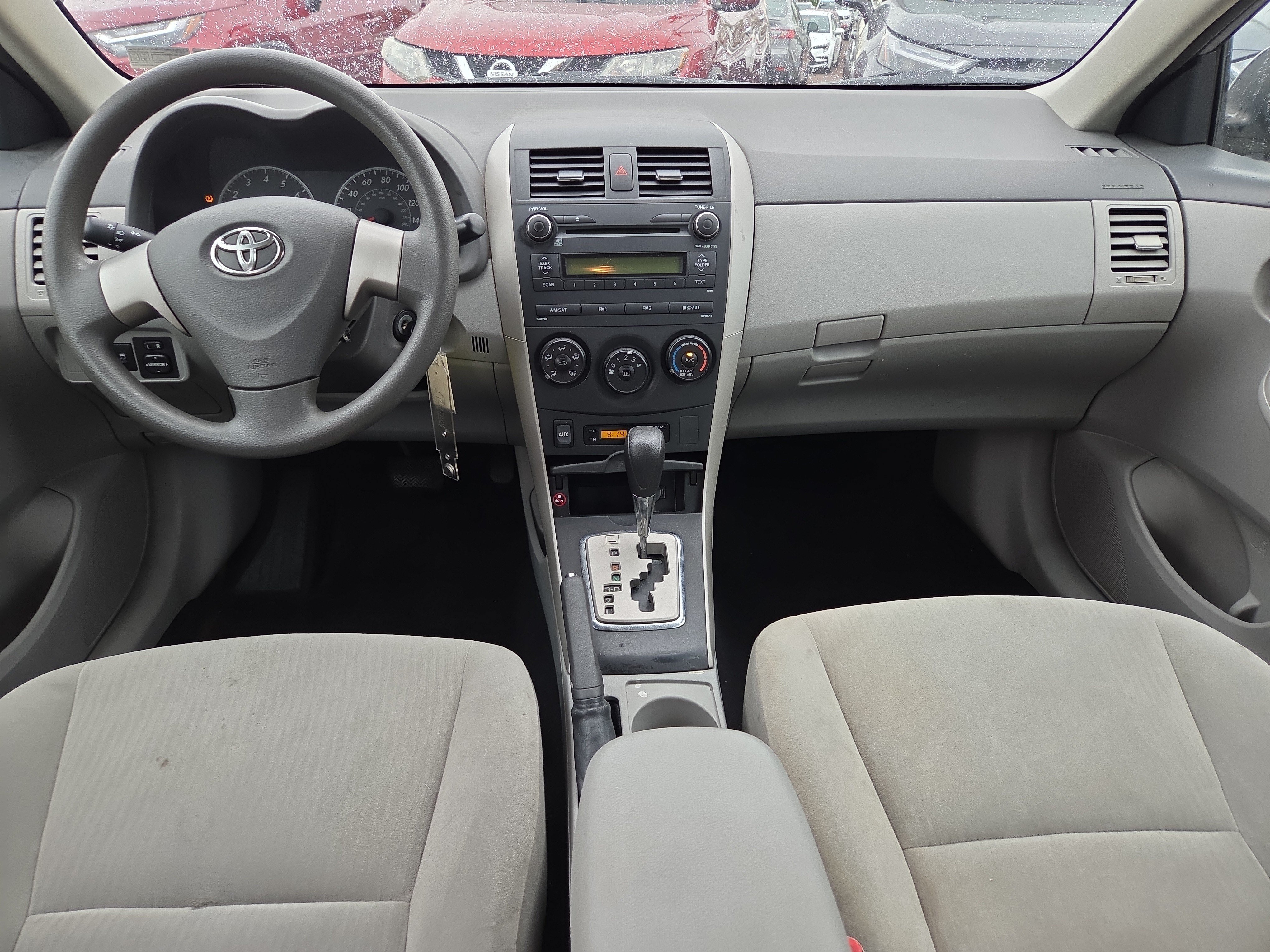Used 2010 Toyota Corolla LE FWD image 19