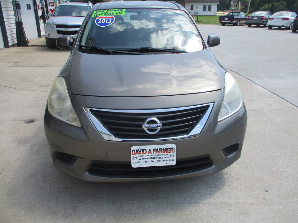 Used 2013 Nissan Versa SV w/ Convenience Pkg FWD image 18