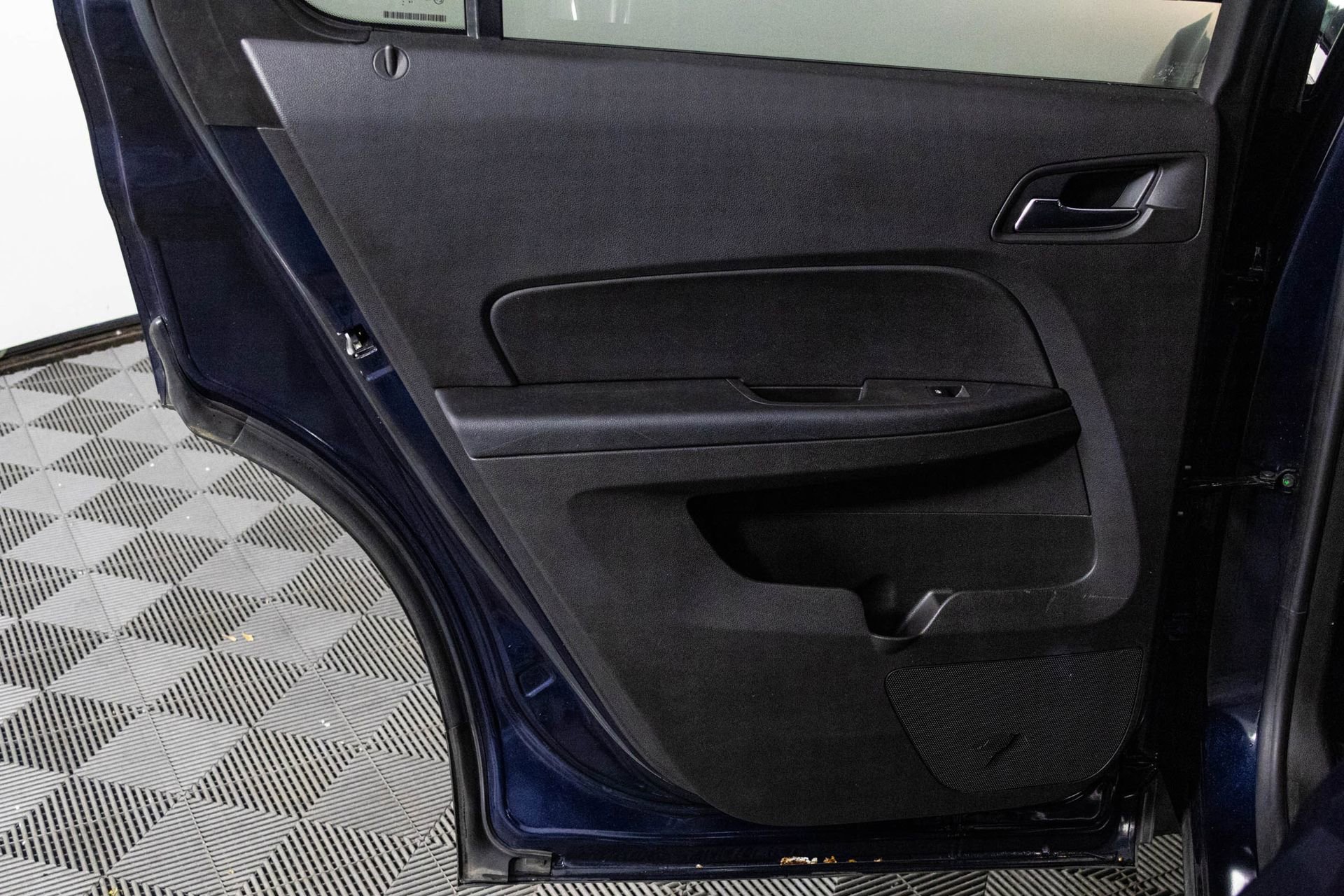 Used 2015 Chevrolet Equinox LTZ image 36