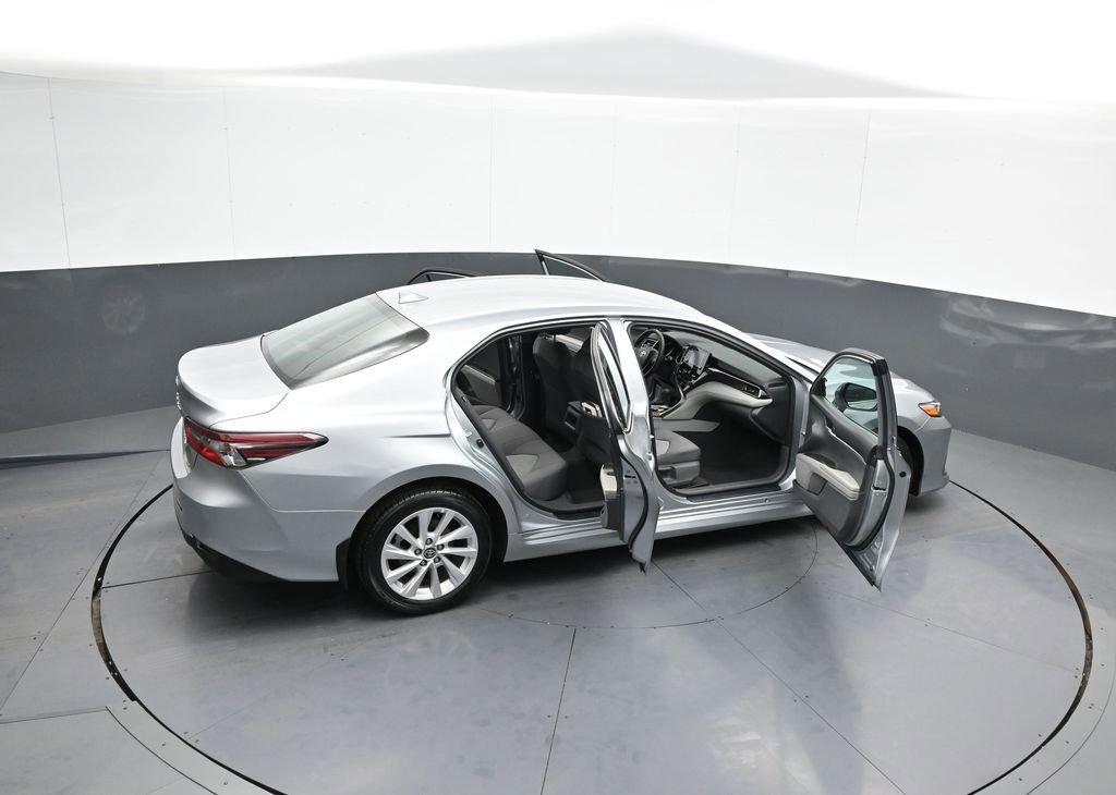 Certified 2021 Toyota Camry LE image 43