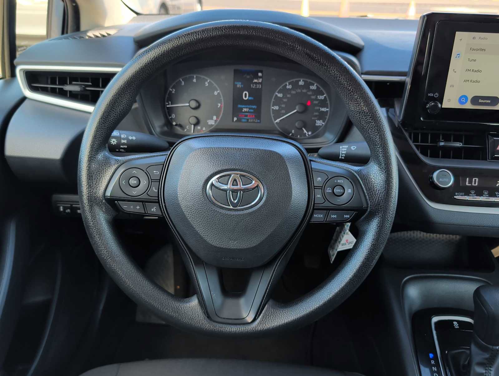 Used 2023 Toyota Corolla LE image 11