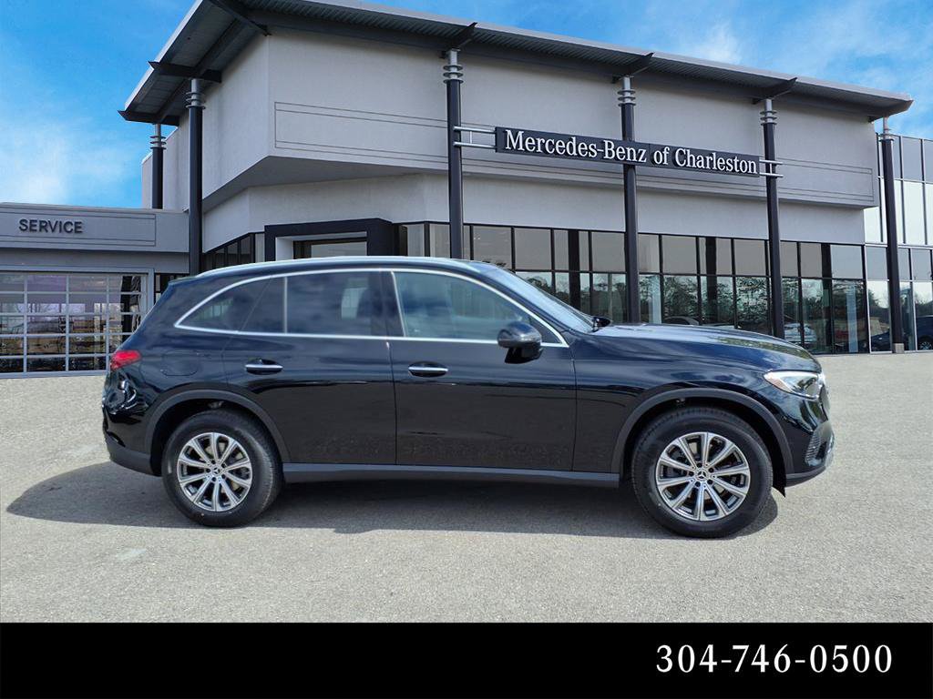 Used 2026 Mercedes-Benz GLC 300 4MATIC image 2