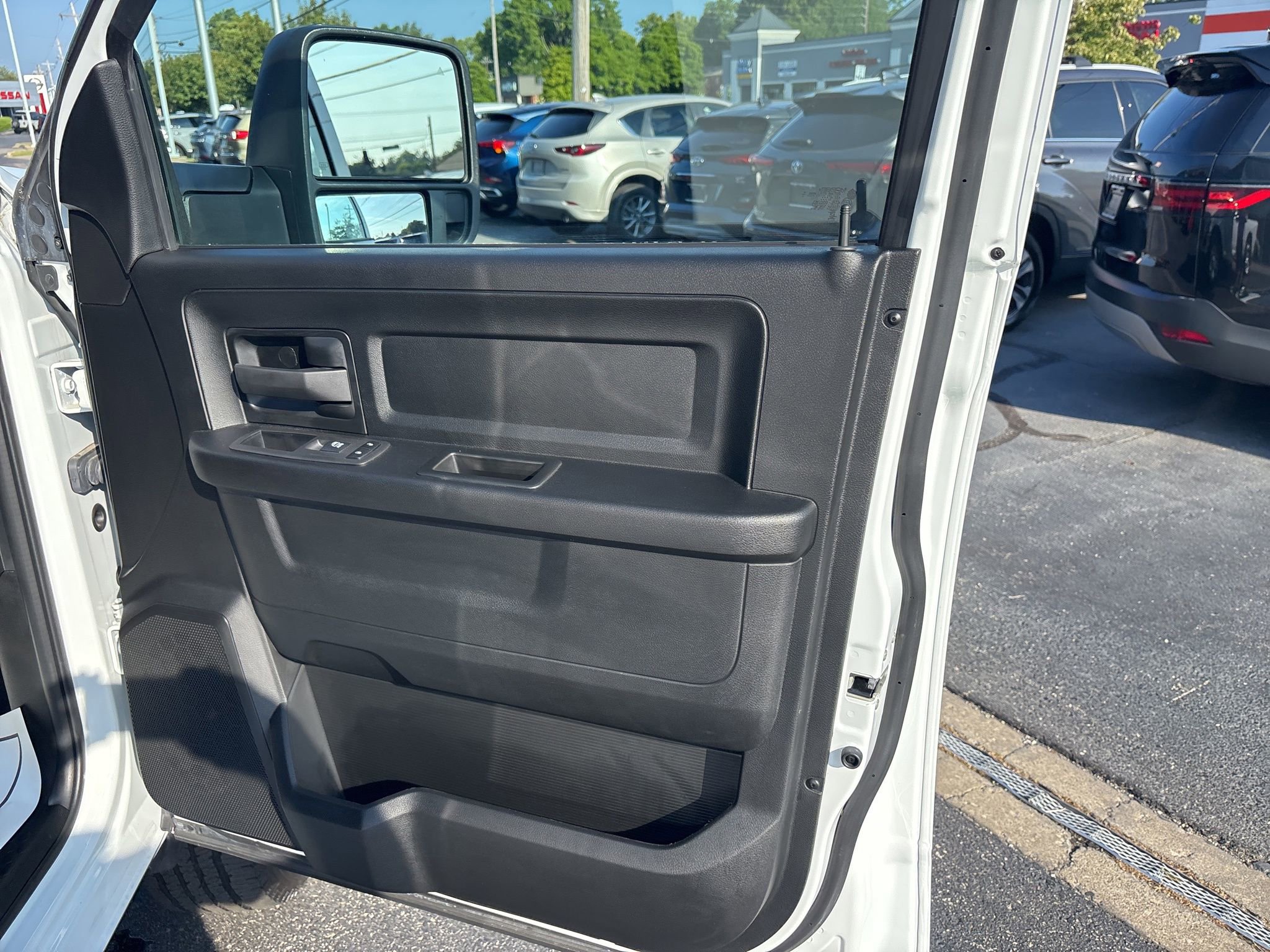 Used 2024 RAM 2500 Tradesman w/ Safety Group image 16