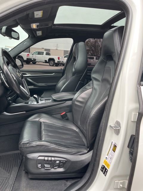 Used 2017 BMW X5 M image 26