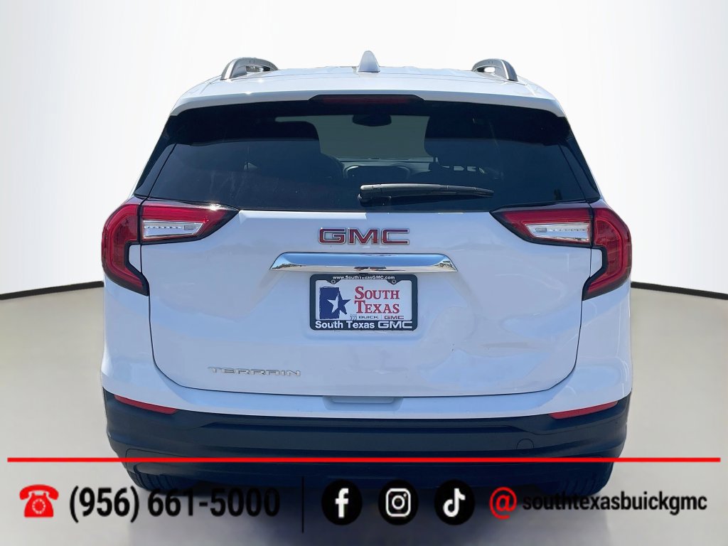 Used 2022 GMC Terrain SLE w/ Driver Convenience Package FWD image 7
