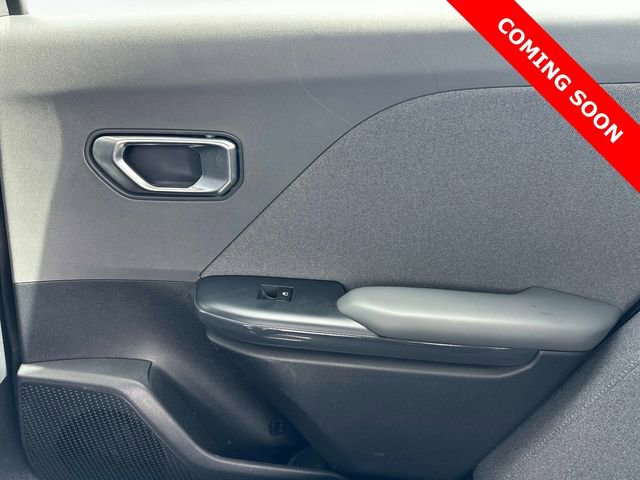 Used 2025 Kia K4 EX image 14