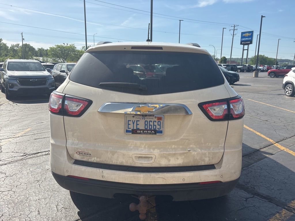 Used 2015 Chevrolet Traverse LT w/ Style and Technology Package FWD image 6