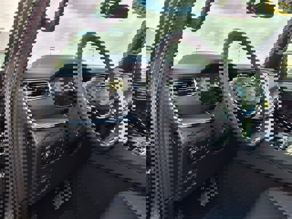 New 2026 Jeep Grand Wagoneer L Limited image 17