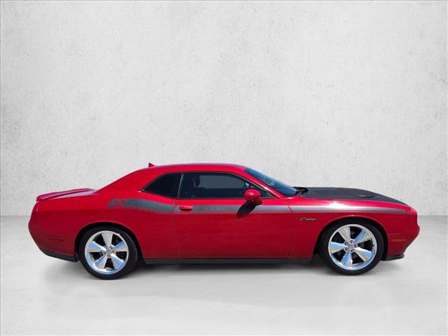 Used 2015 Dodge Challenger R/T Plus RWD image 4