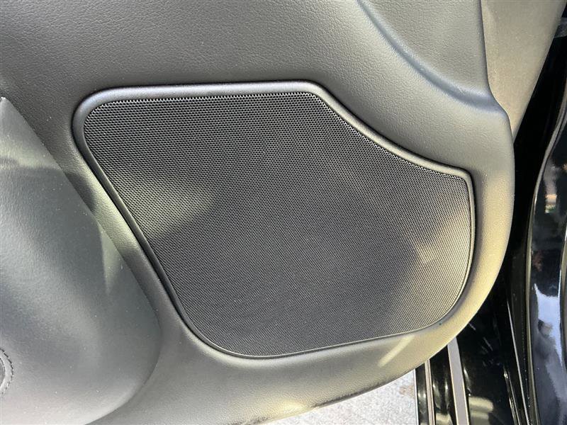 Used 2014 Jaguar XJ L Portfolio image 29