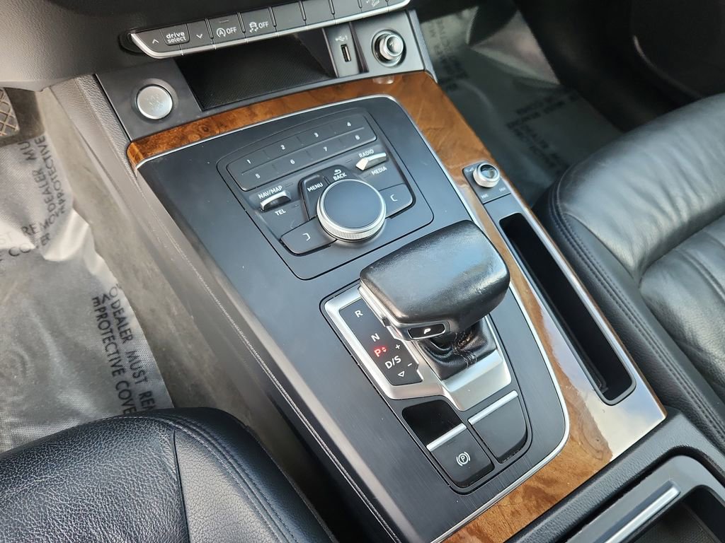 Used 2018 Audi Q5 2.0T Premium image 24