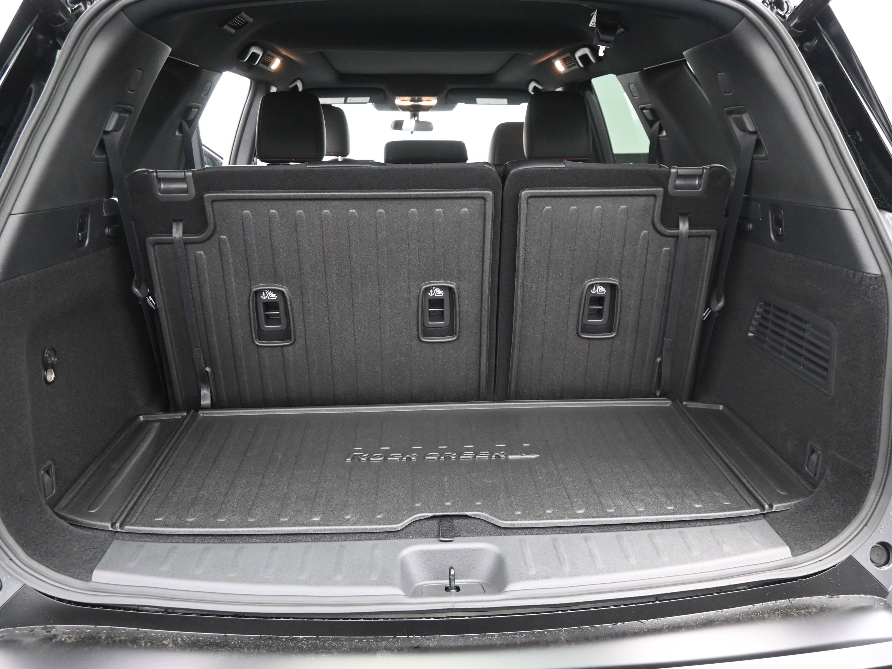 Used 2025 Chevrolet Blazer LT FWD image 25