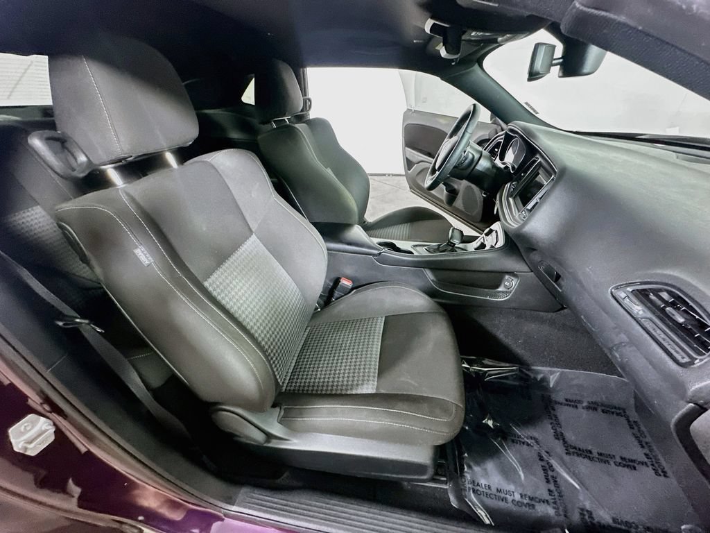 Used 2022 Dodge Challenger R/T RWD image 12