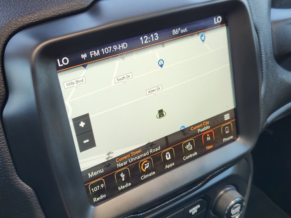 Used 2018 Jeep Renegade Limited w/ UConnect 8.4 Nav Group FWD image 23