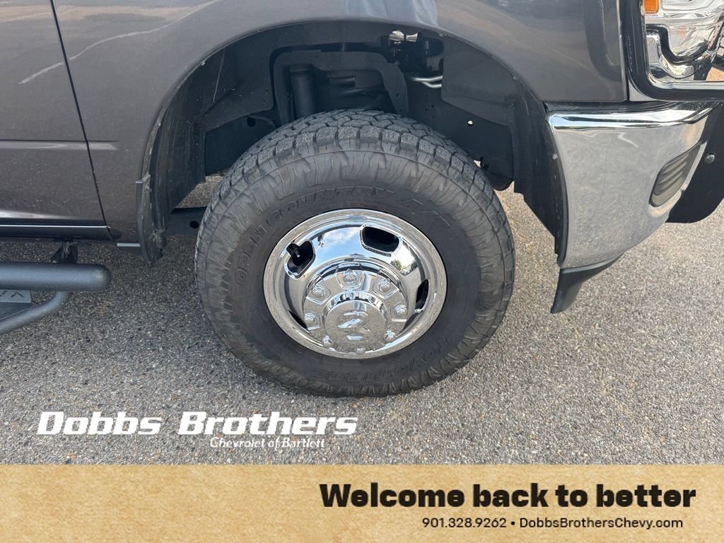 Used 2024 RAM 3500 Tradesman w/ Chrome Appearance Group AWD/4WD image 12