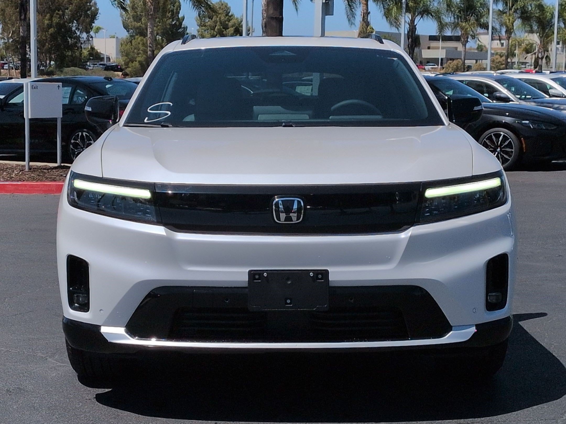 Used 2025 Honda Prologue Touring image 3