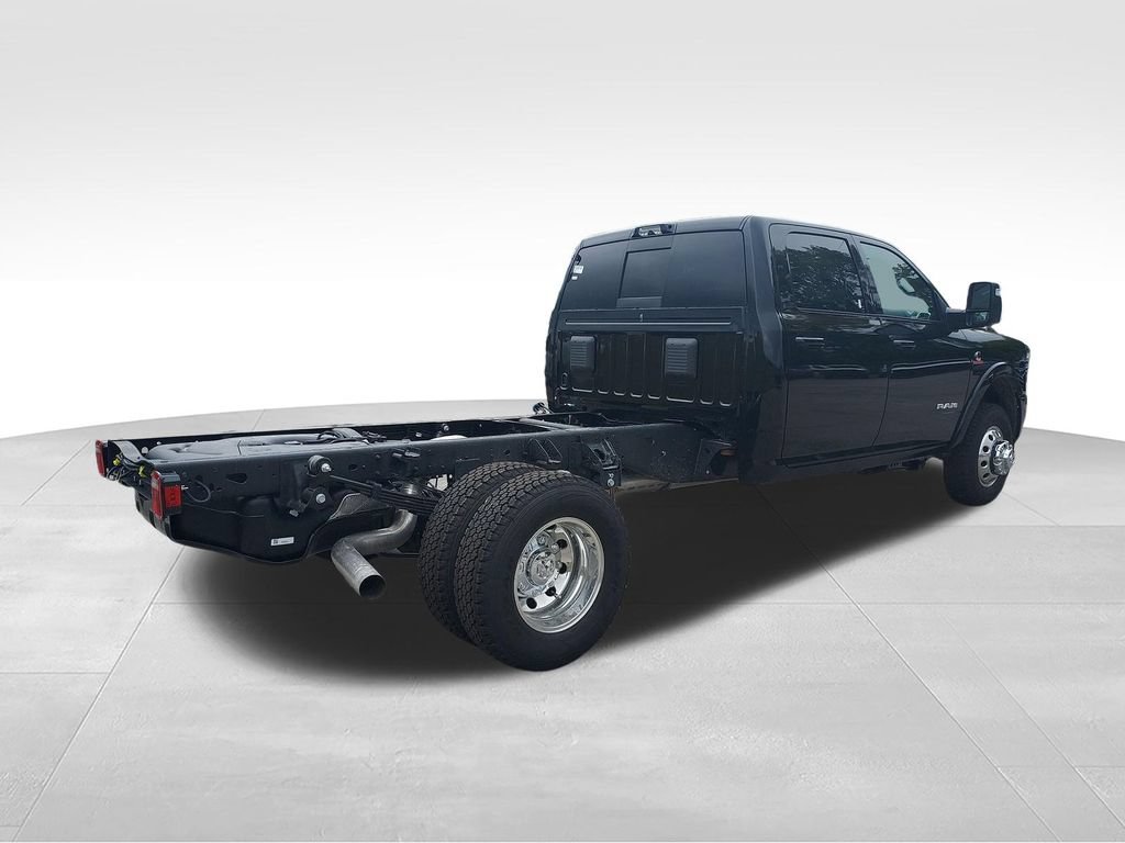 New 2027 RAM 3500 Big Horn w/ Laramie Trim Package AWD/4WD image 5