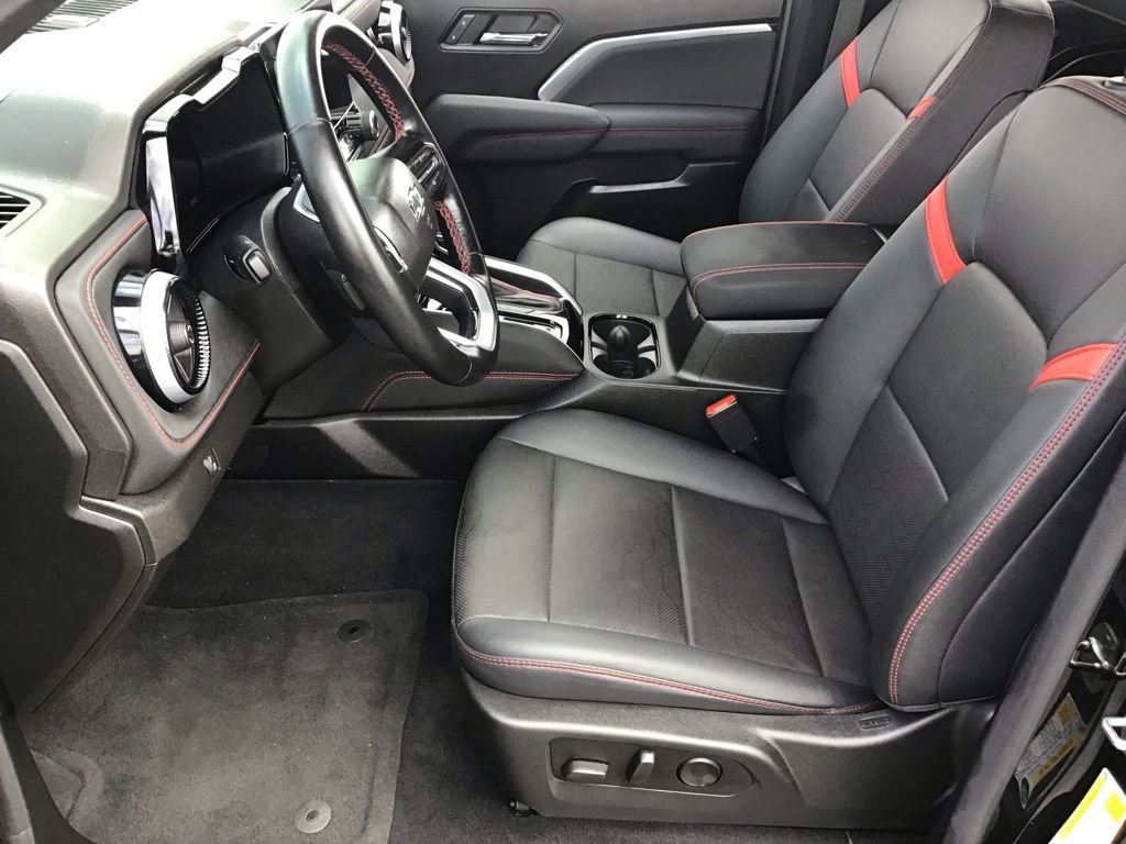 Used 2024 Chevrolet Colorado Z71 w/ Z71 Convenience Package 2 image 7